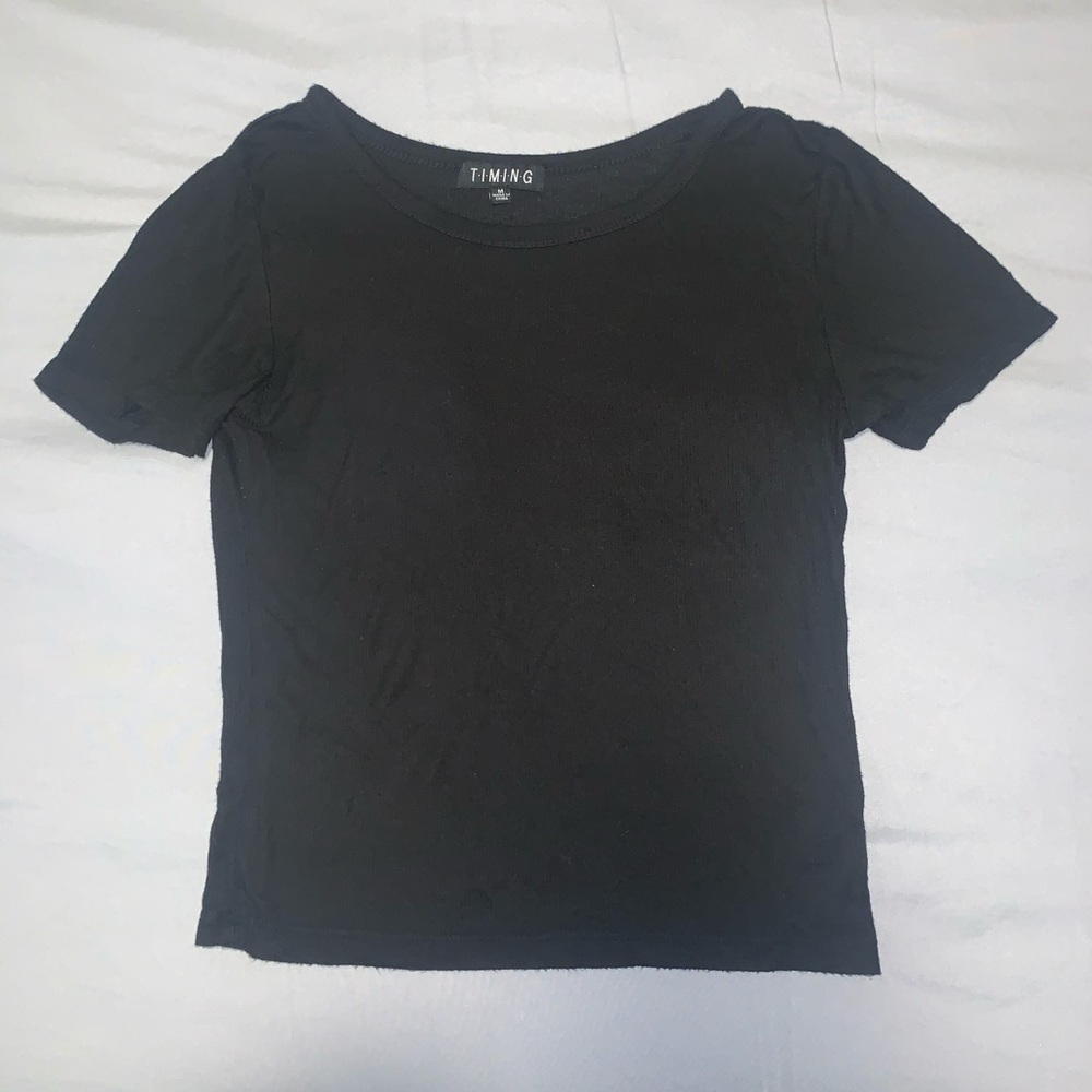 Black Short Sleeve Crop Top